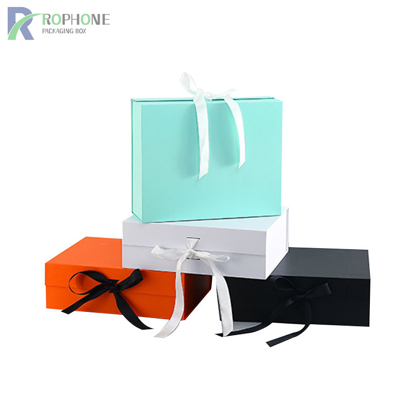 coffrets cadeaux plats avec couvercles